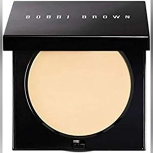 COPY - 💚2 for 30$💙 Bobbi Brown - Sheer Finish Pressed Powder (Yellow)